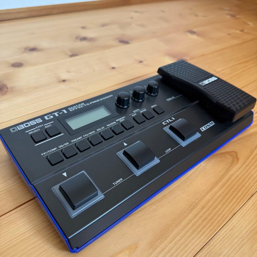 BOSS GT-1 マルチエフェクター（外箱・説明書付）