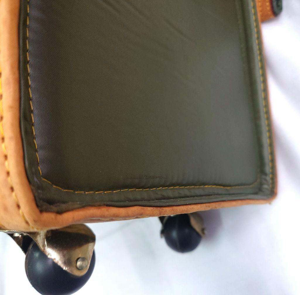 ハンティングワールド バチューサー素材キャリーバッグ