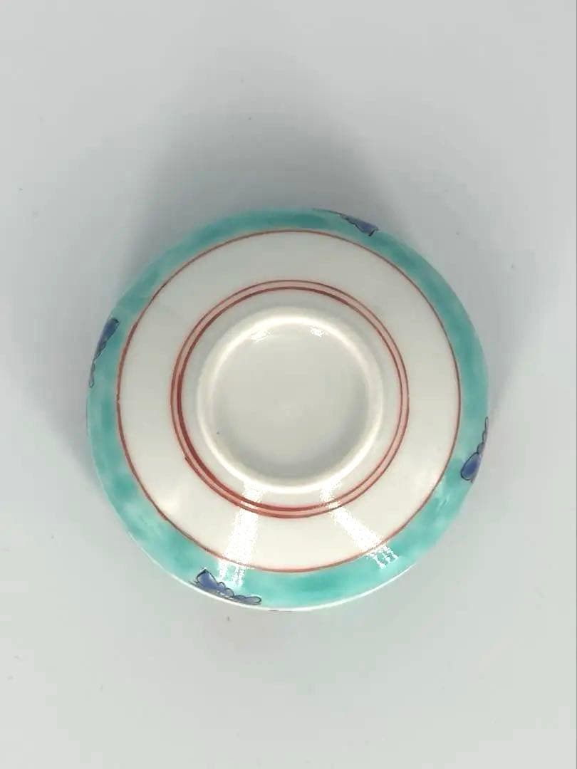 人間国宝] 十三代酒井田柿右衛門・濁手・香合・菊紋・有田焼・共箱付き