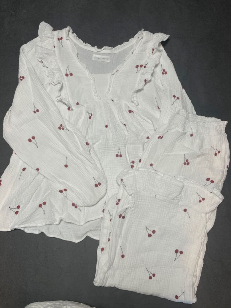 【snidel 】さくらんぼフリル付きルームウェアセット