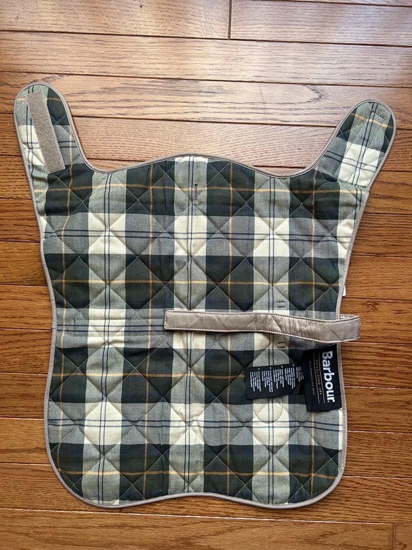 犬服・アクセサリー Barbour guilted dog coat