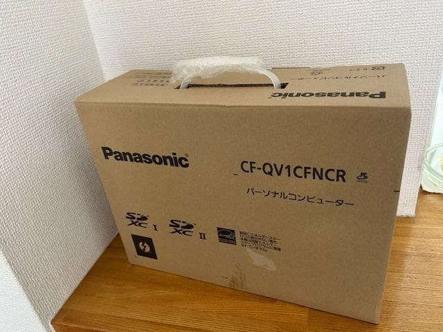 格安 新品同様 Let'snote CF-QV1CFNCR （少しだけ、訳有り）