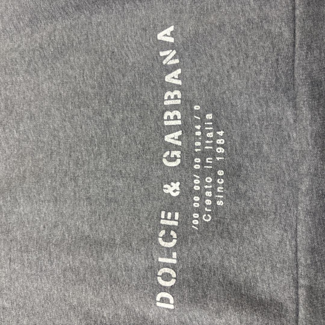 【大きいサイズ】ドルチェアンドガッバーナ　パーカー グレー　ロゴ　大人気