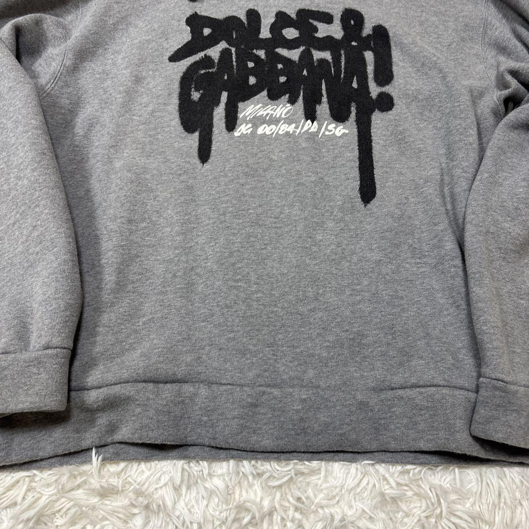 【大きいサイズ】ドルチェアンドガッバーナ　パーカー グレー　ロゴ　大人気