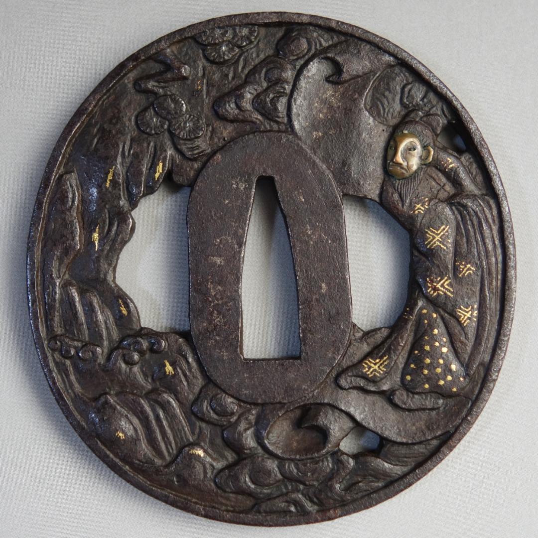 【 銅象嵌 岩窟賢人巻物図鍔 】 鍔 鐔 鉄地 刀装具 日本刀 武具 骨董