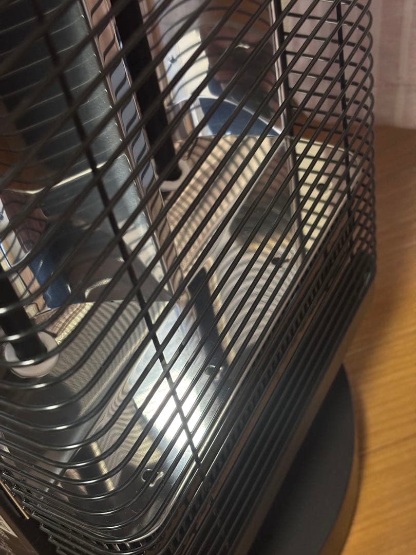 25年11月購入　ほぼ未使用　ダイキン セラム ヒート 遠赤外線暖房機