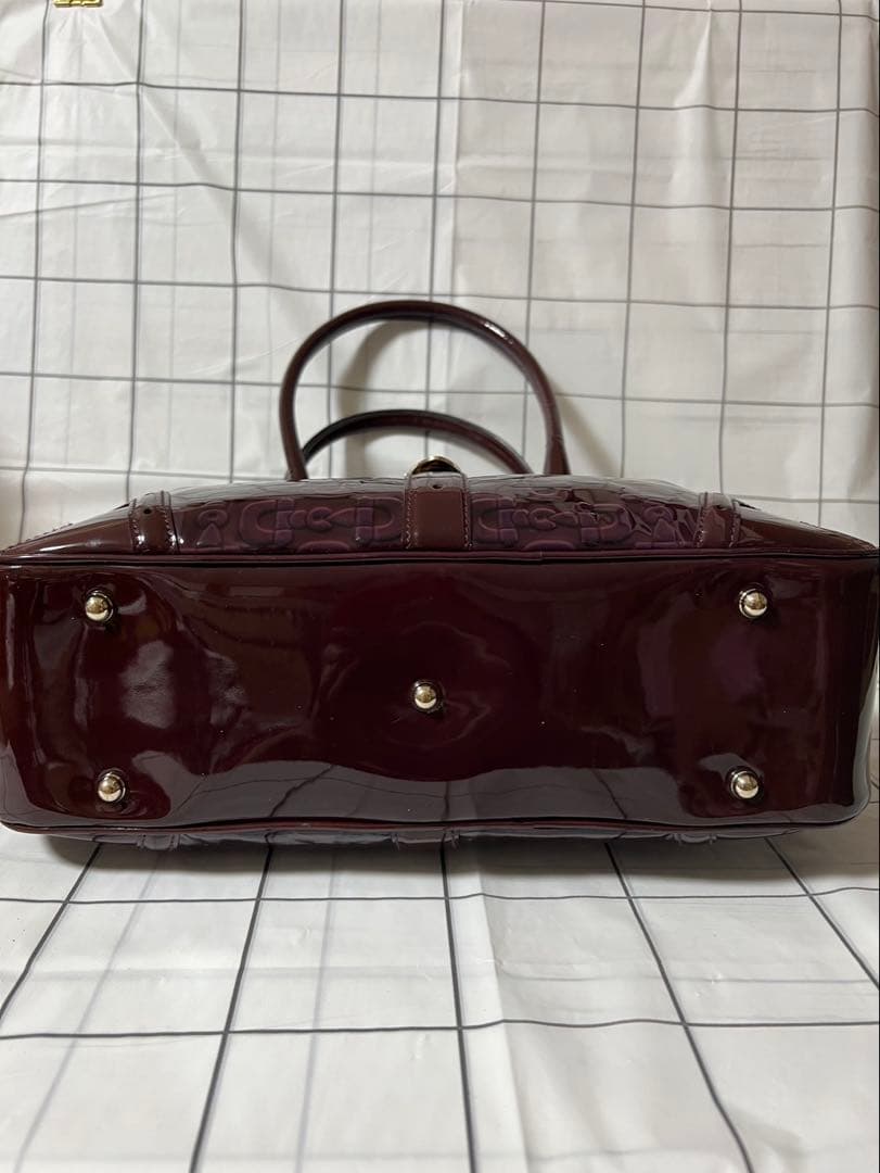 GUCCI グッチ　ワインレッド エナメルハンドバッグ　145770