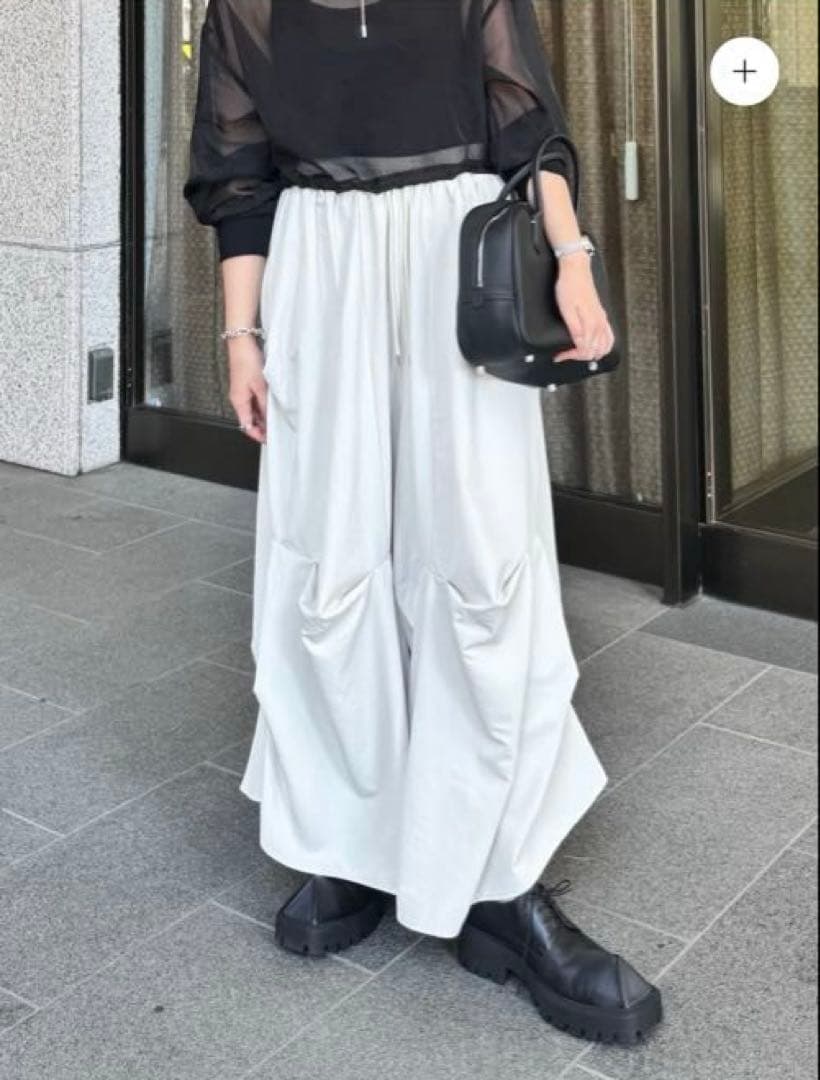 ぞうねこちゃんねる　asymm ピントリックスパンツ　アイボリー　新品未使用