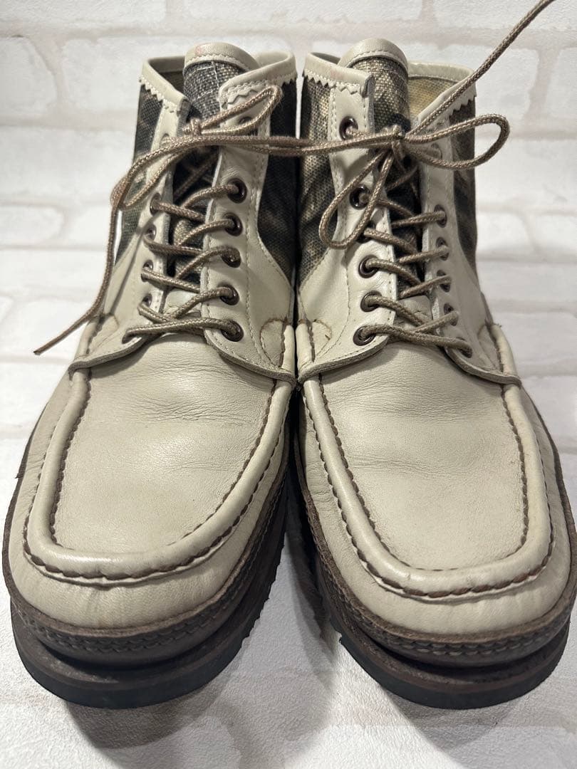 ラッセルモカシン　モカシンブーツ　珍しいリアルツリー生地とのコンビ