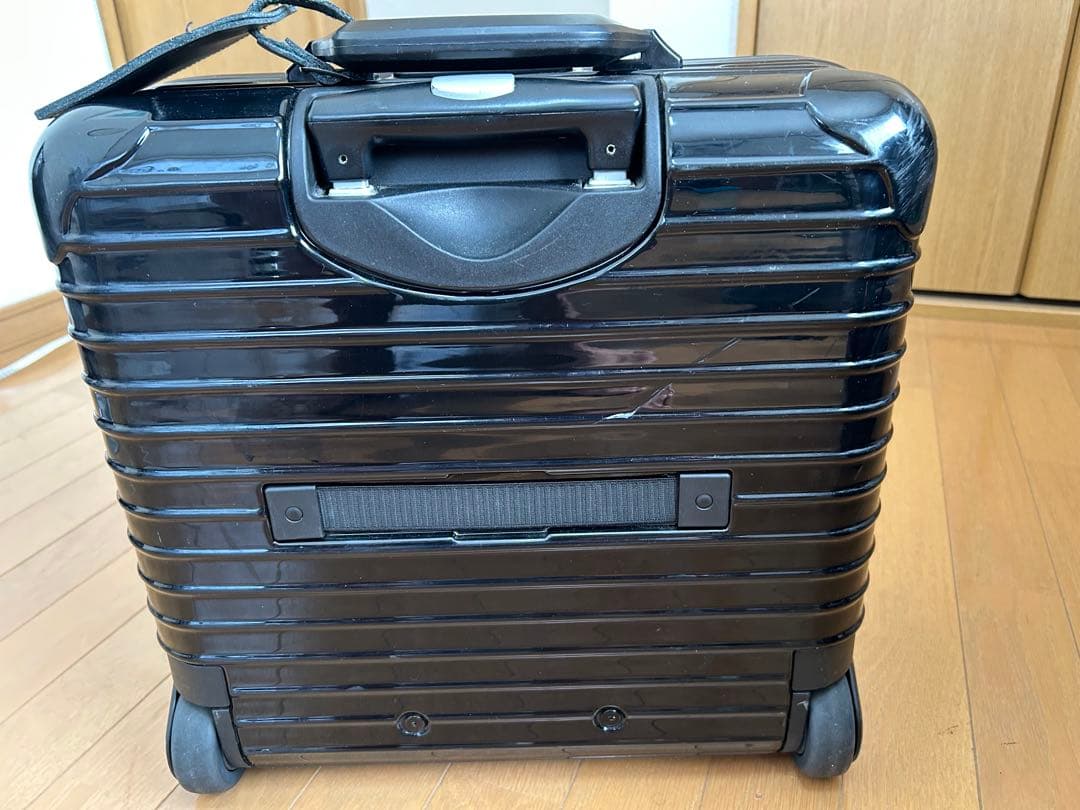 リモワ　サルサデラックス　ブラック　23L 機内持込可