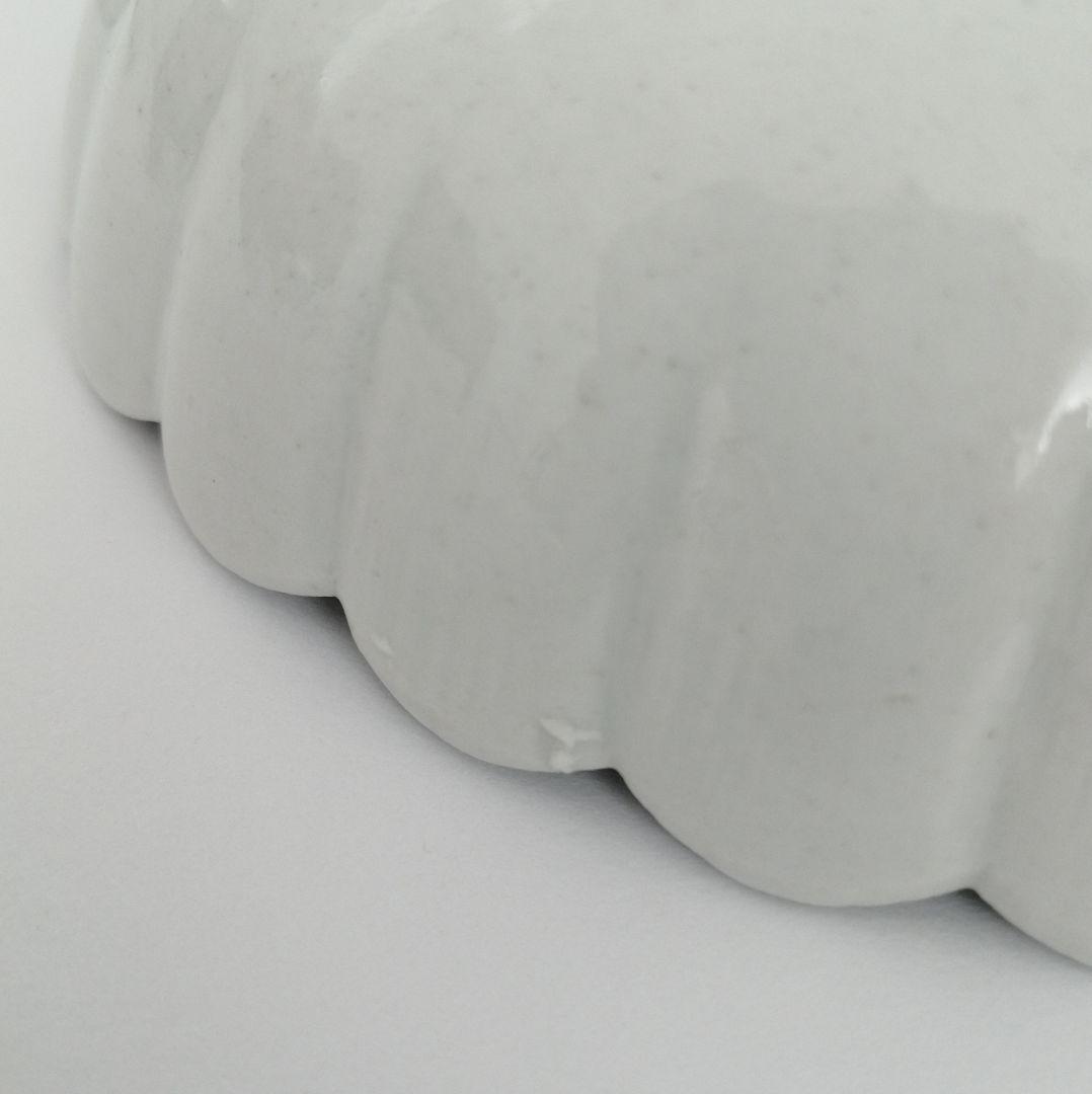 古伊万里　江戸中期　柿右衛門　白磁　菊花　なます皿　２客