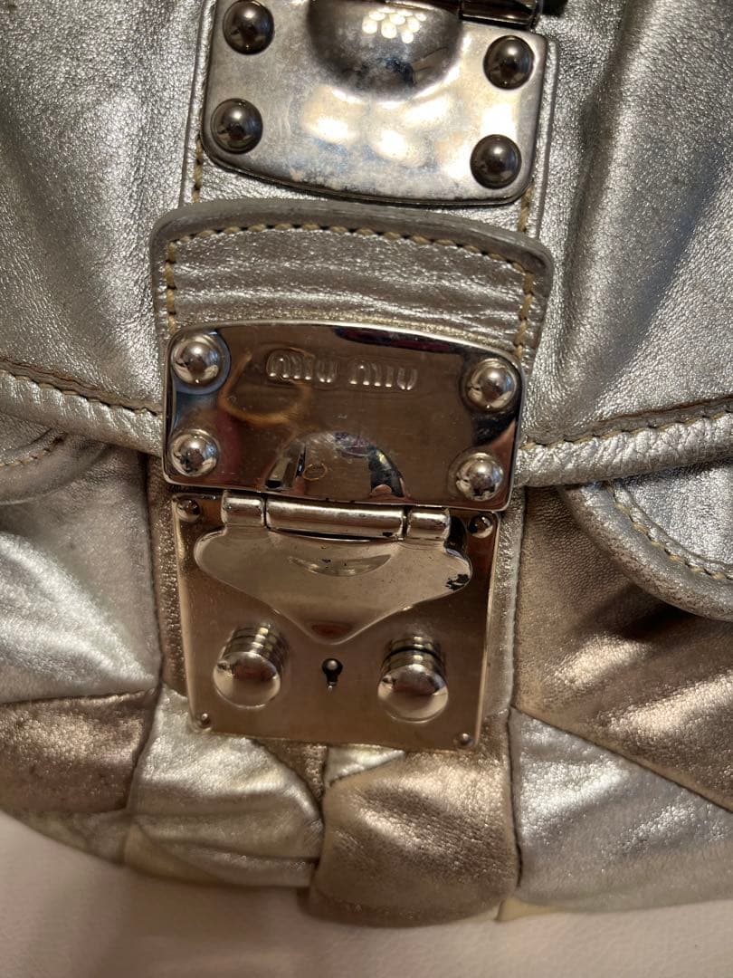 ミュウミュウ　シルバー 編み込みハンドル ショルダーバッグ