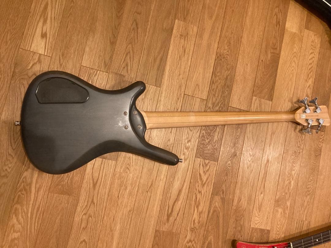 ベース warwick rockbass corvette 4st basic?