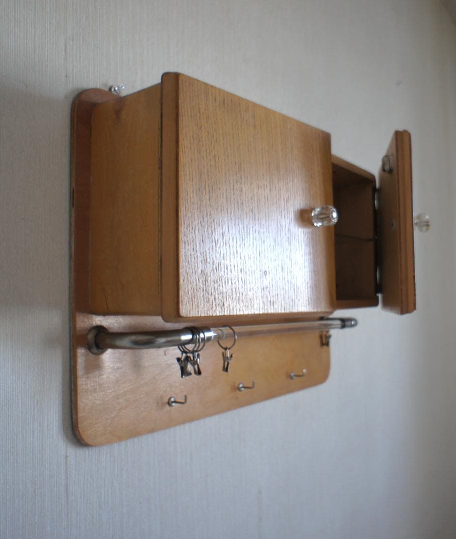 ウォールキャビネット　飾り棚　ブロカント　フレンチ　フランスアンティーク