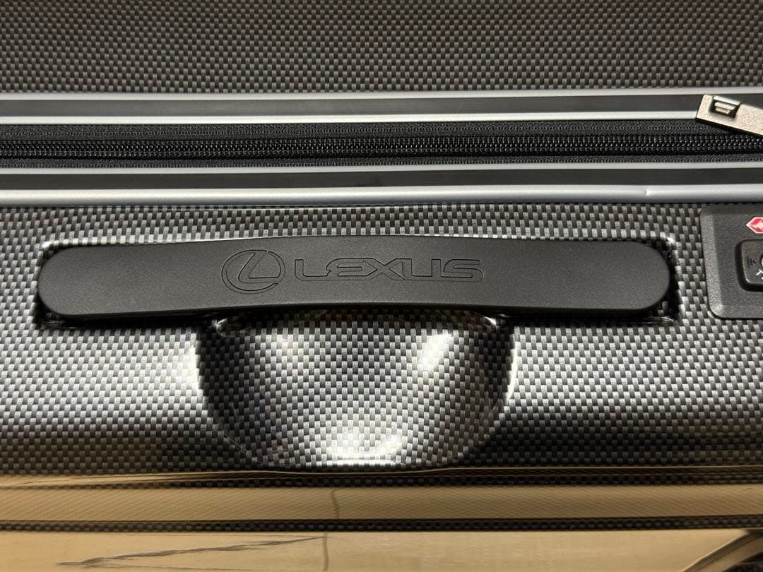 Lexus キャリーケース　機内持ち込み