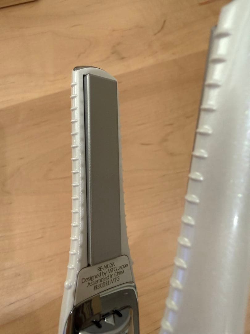 リファビューテック フィンガーアイロン ホワイト