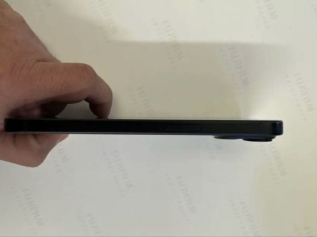 黒 iPhone15 128GB SIMフリー