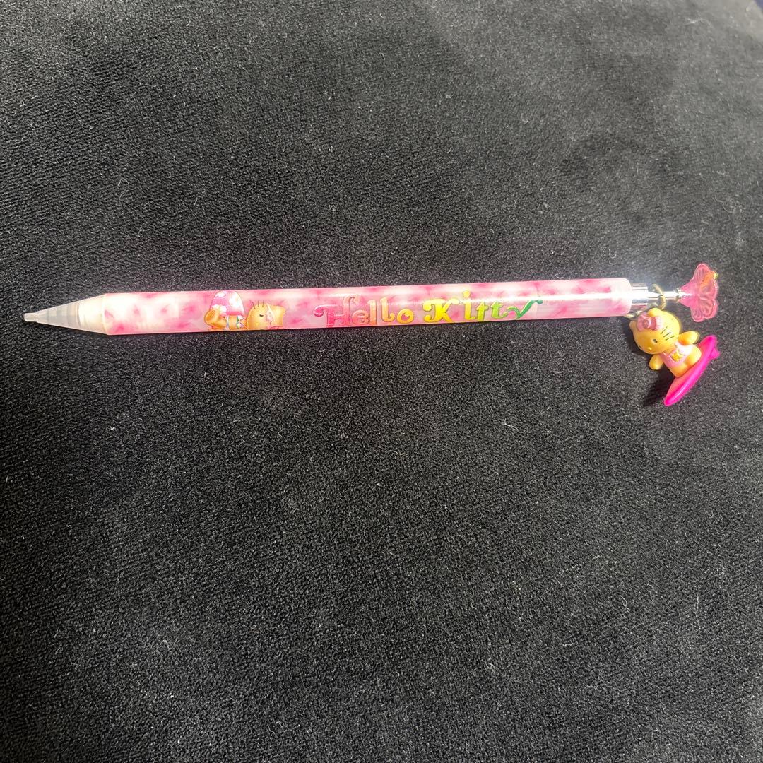 金*春様 日焼け　ハローキティ シャープペンシル ピンク
