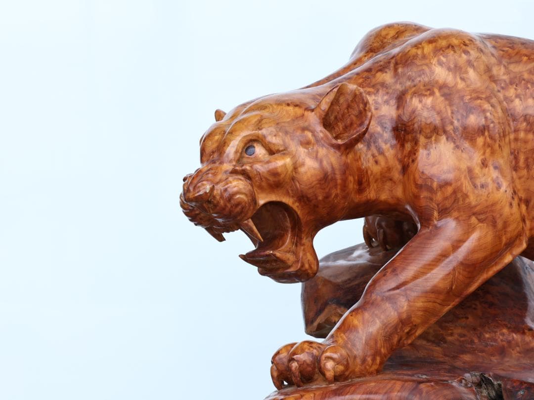 メル82601　木彫　玉杢　泡杢　石噛　一刀彫　豹　眼木象嵌　BK145