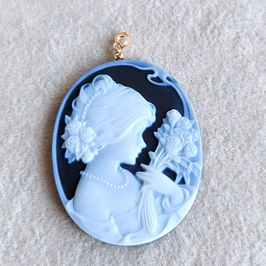 薔薇と女性　メノウ　カメオ