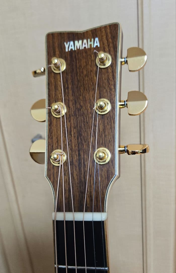 ヤマハLL36 L.R.Baggs. Anthem アコースティックギター