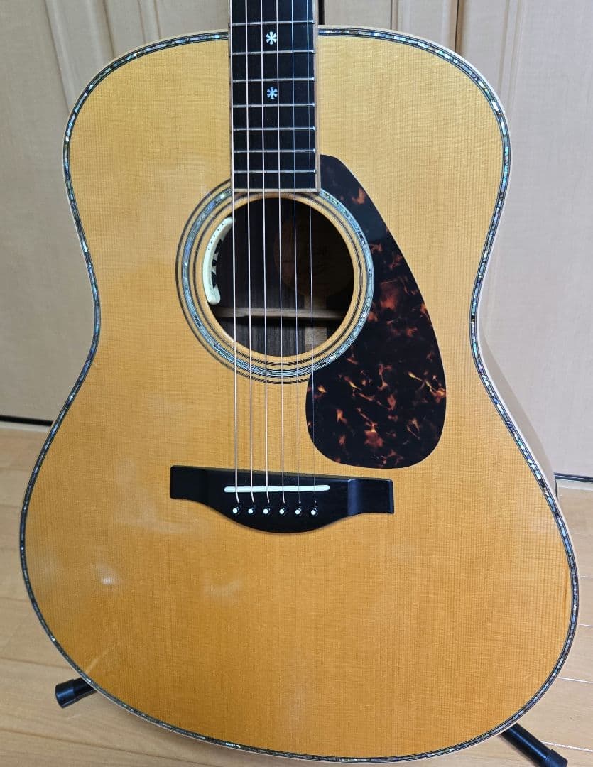 ヤマハLL36 L.R.Baggs. Anthem アコースティックギター