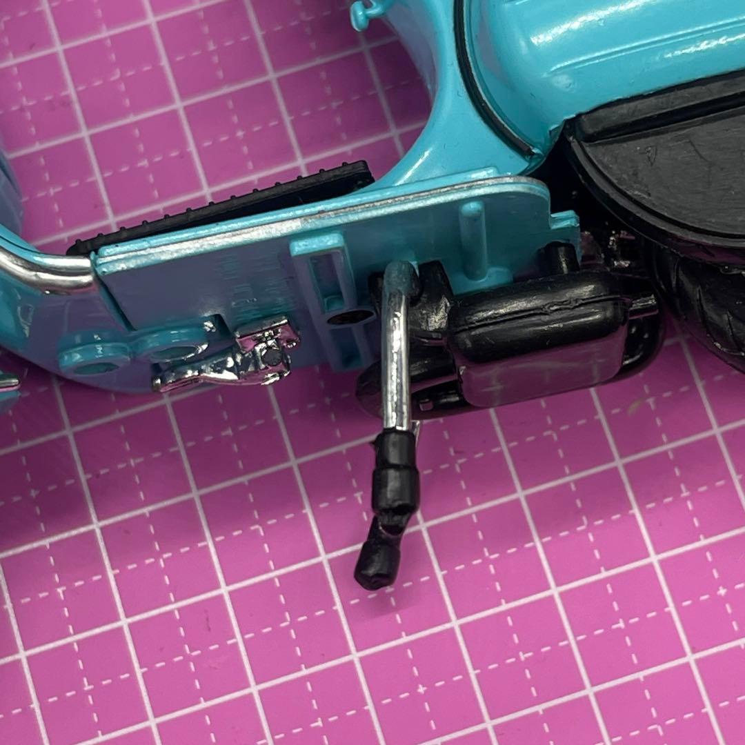 ニューレイ　ベスパ　vespa スクーター　ミニチュア　ミニカー　ドールハウスに