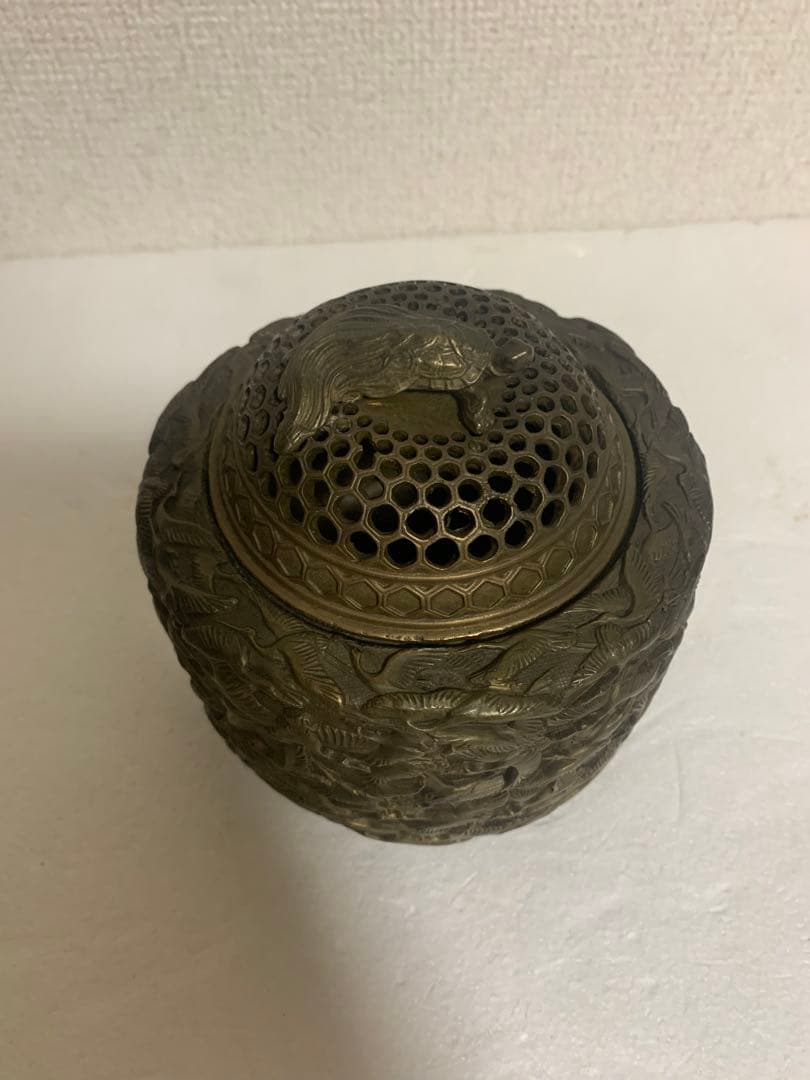 香炉　銅製真鍮　金属製　年代感あり中古、未使用に近い　工芸品　茶道具？