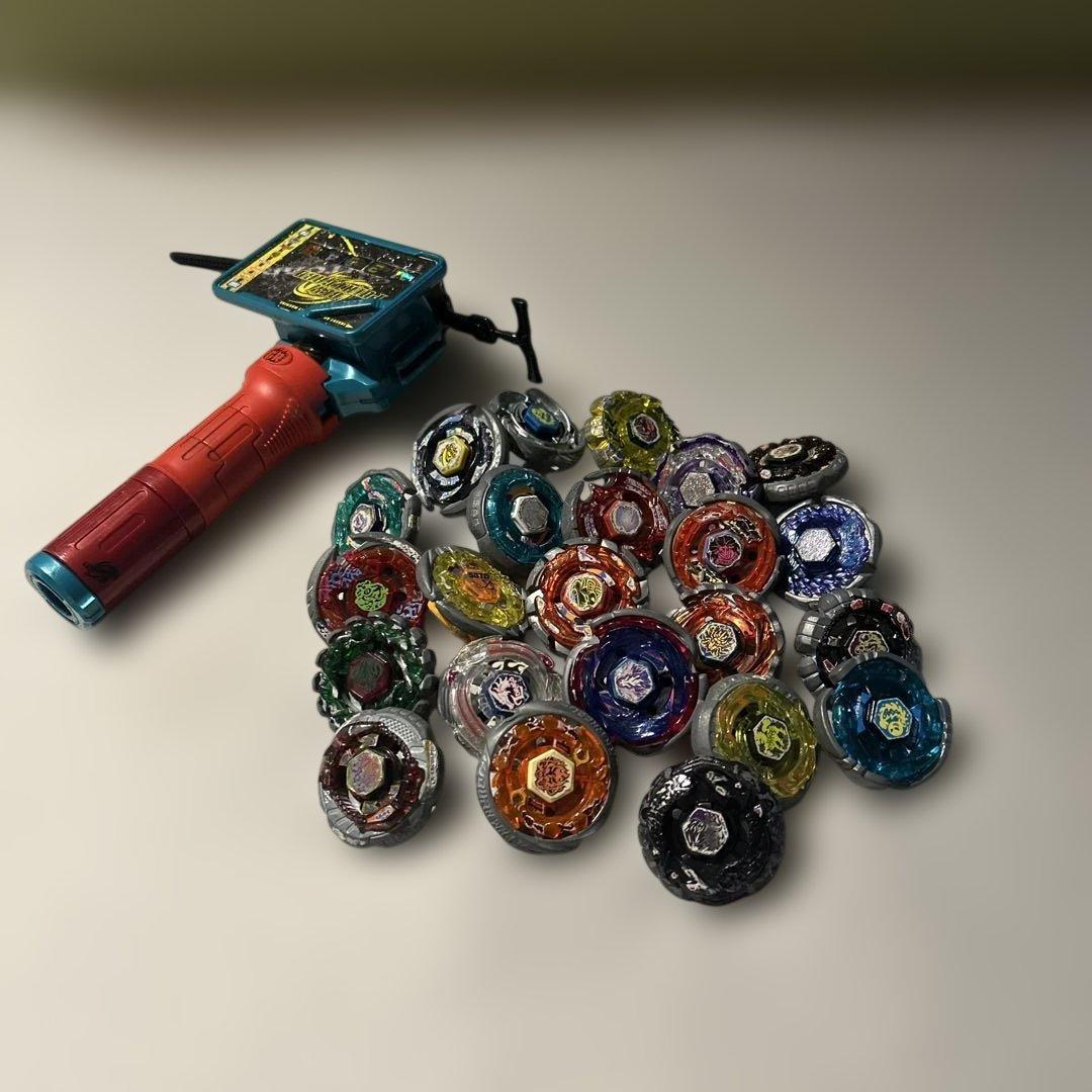 メタルファイトベイブレード23個セット　ランチャー付き