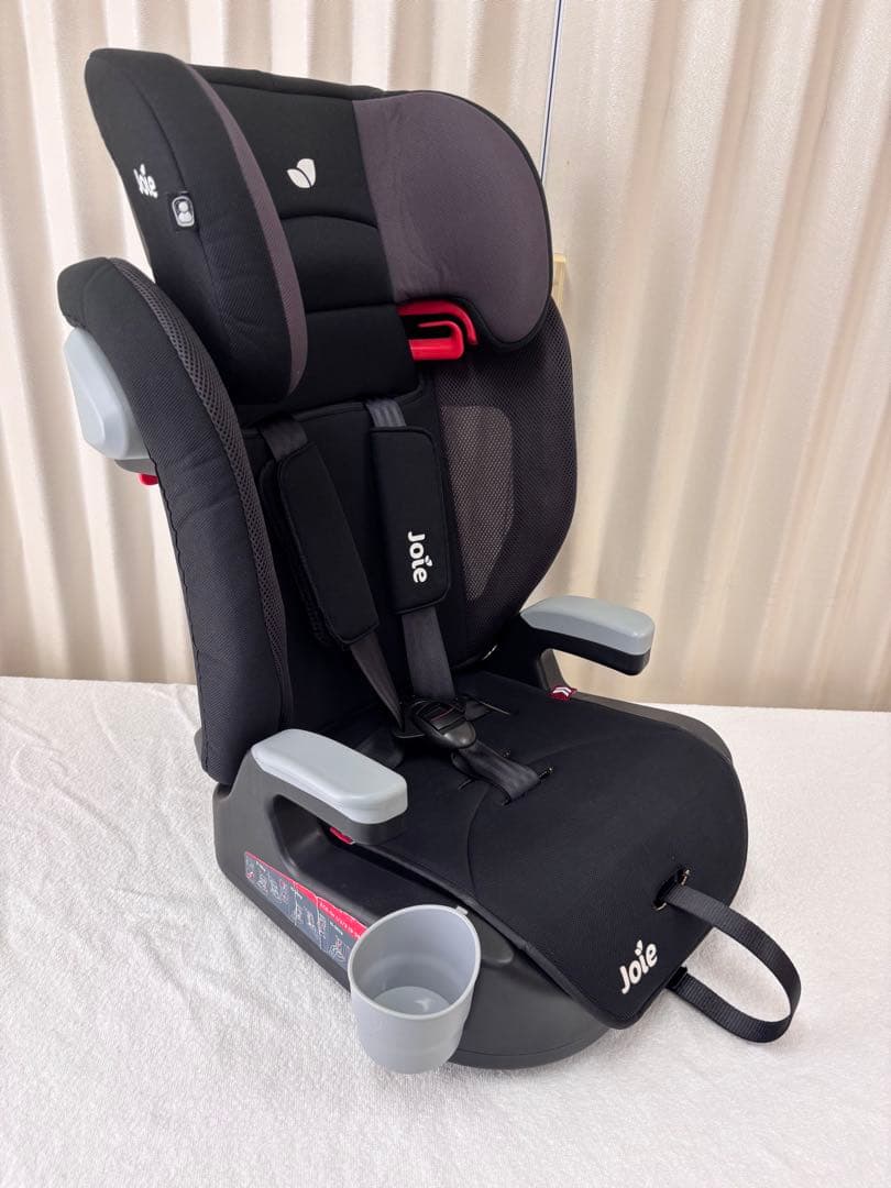 クリーニング済　☆綺麗☆　1才〜12才　ジョイー　ジュニアシート　エレベート　黒