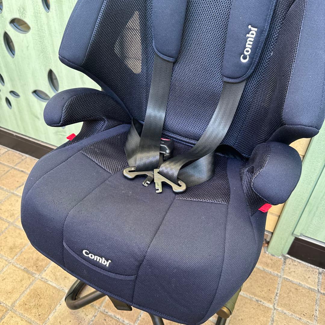 Combi チャイルドシート GH ネイビージョイトリップエアスルー