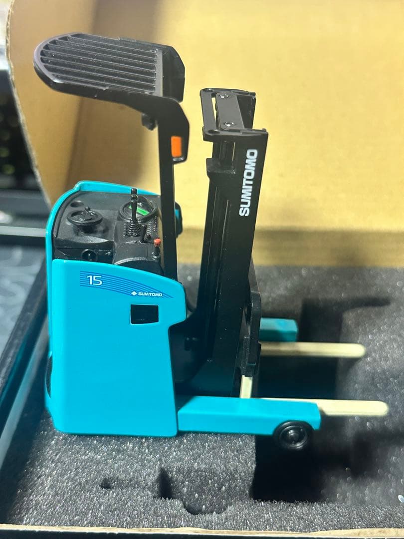 【U72】 住友 フォークリフト ミニチュア QuaPro-R