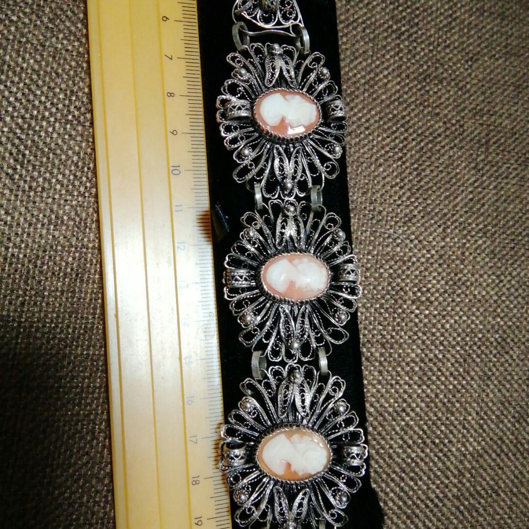 カメオブレスレット