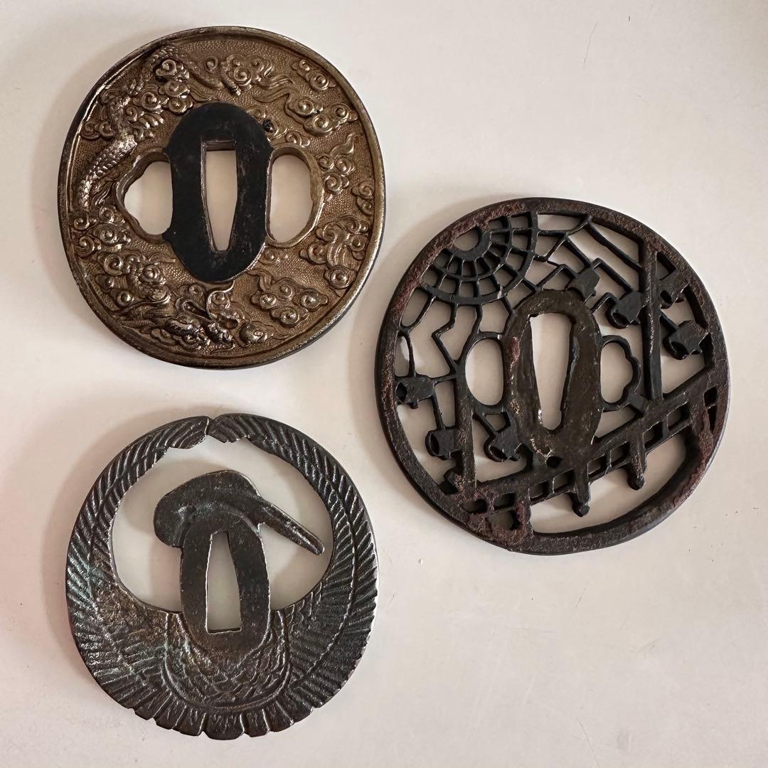 刀鍔 三点まとめ　武具 鍔 模造刀　銅地　合金　金属工芸 25713