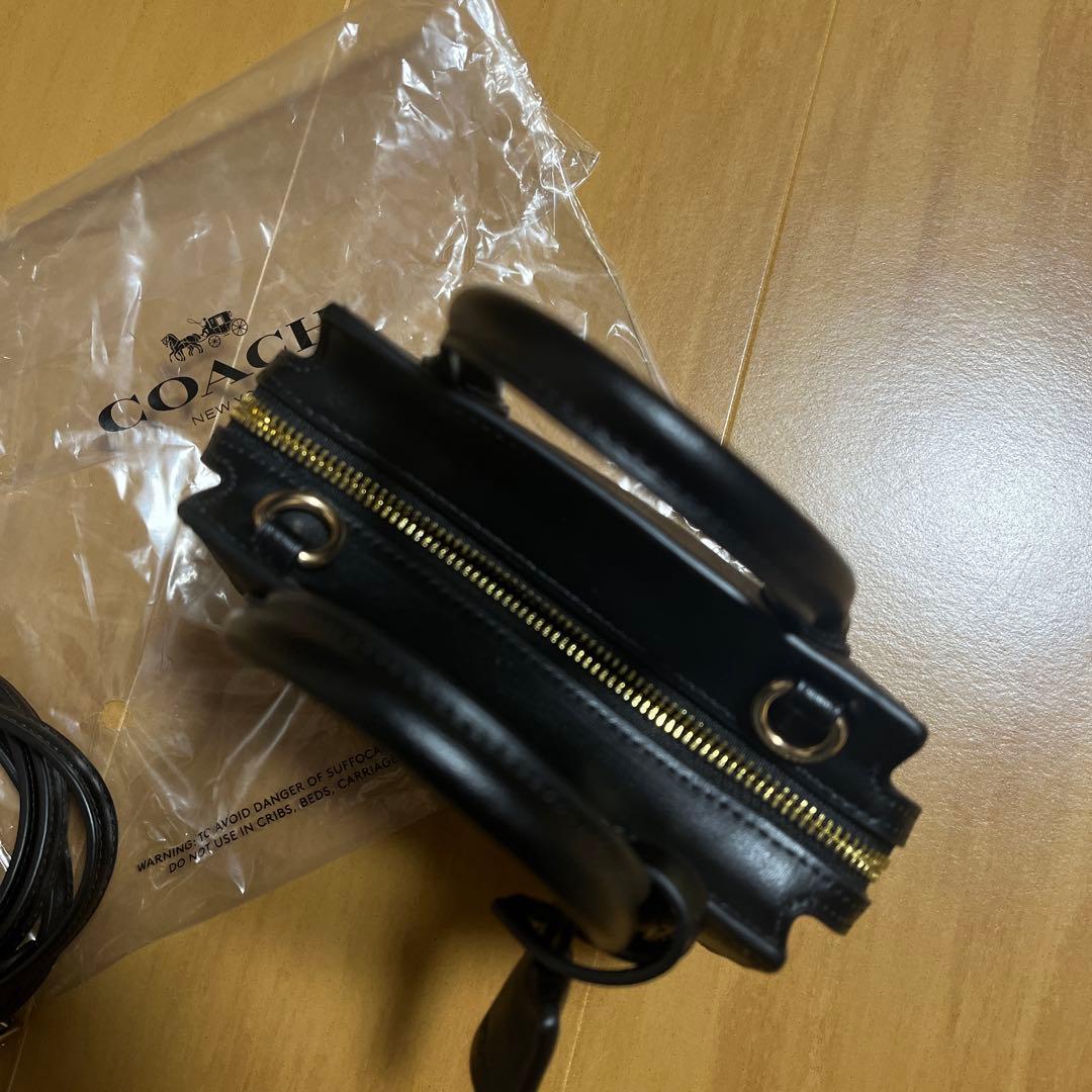 新品COACH ミニハンドバッグ　ブラウン シグネチャー　ショルダーバッグ　福袋