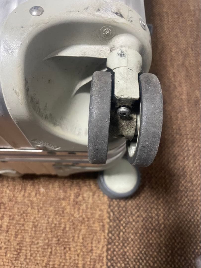 リモワスーツケーストパーズ 82L 4輪　932.70