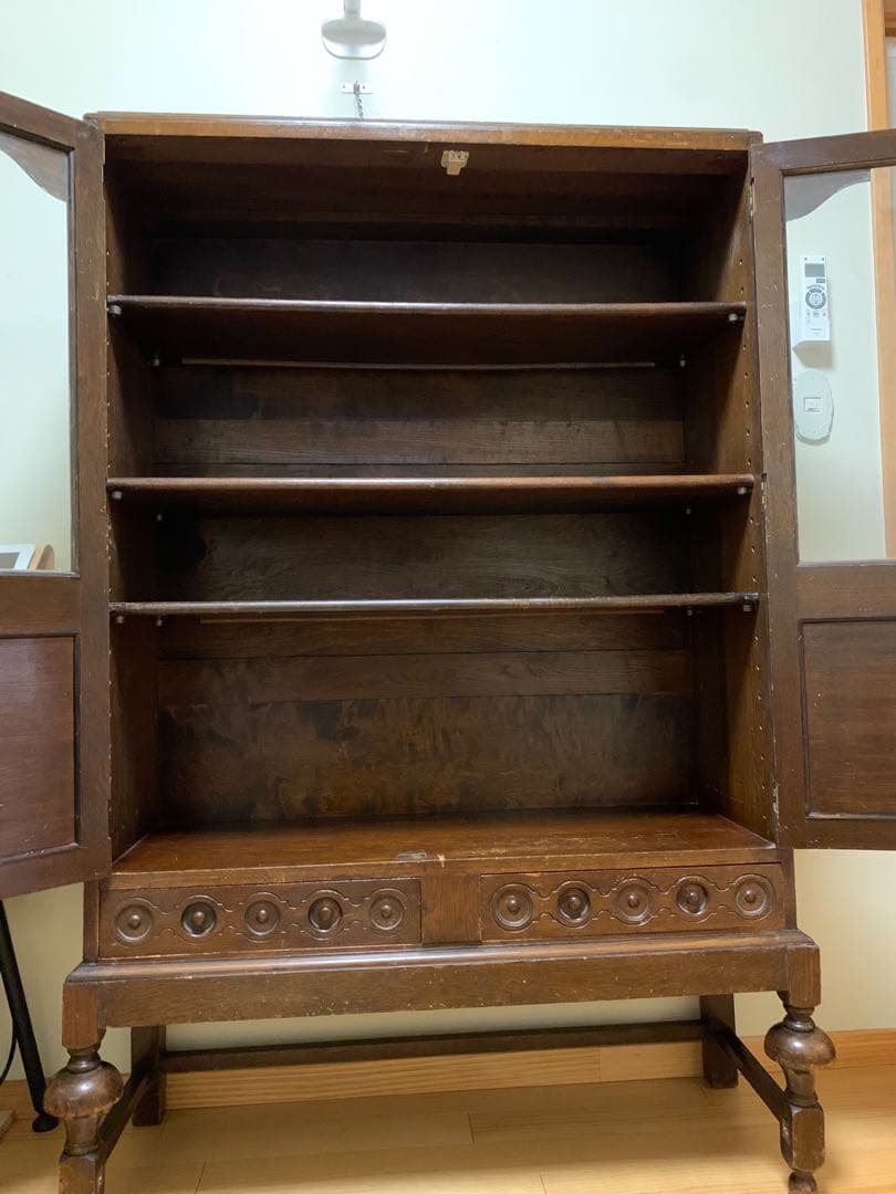イギリス　アンティーク家具　木製キャビネット 引き出し付き