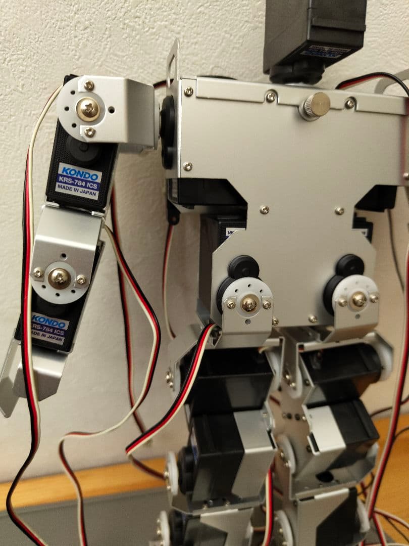 KONDO KRS-78A ロボットキット　電源入力確認済み