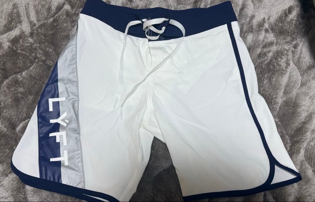 【即完売XSサイズ】LYFT サーフパンツ リフト