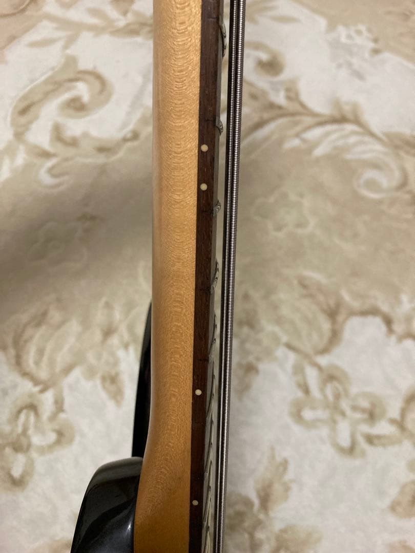 B.C. Rich モッキンバード 変形 エレキベース