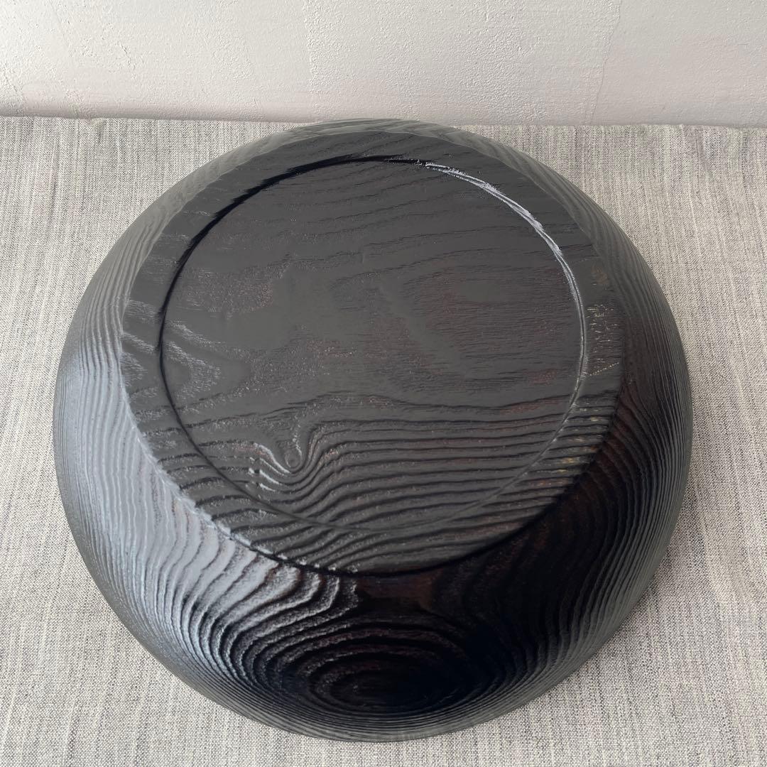 こね鉢　木製　無垢材　くり抜き　刷毛目　漆塗　松材？　大型ボウル　黒に赤丸