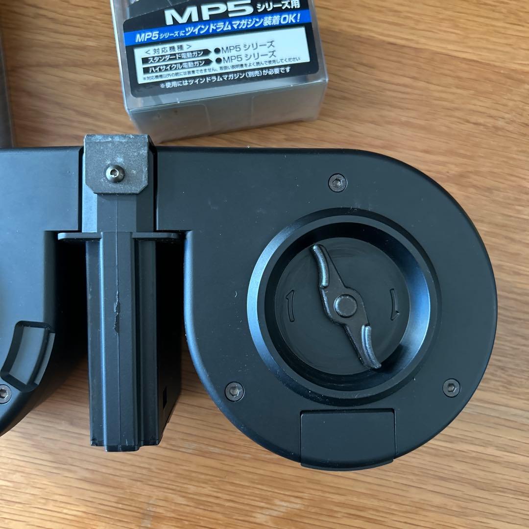 東京マルイ　ツインドラムマガジン M4 MP5 マガジンアダプターセット