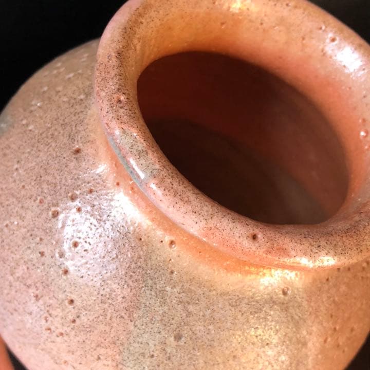 古美術品◼️蔵からまた凄そうな壺が出てきた。