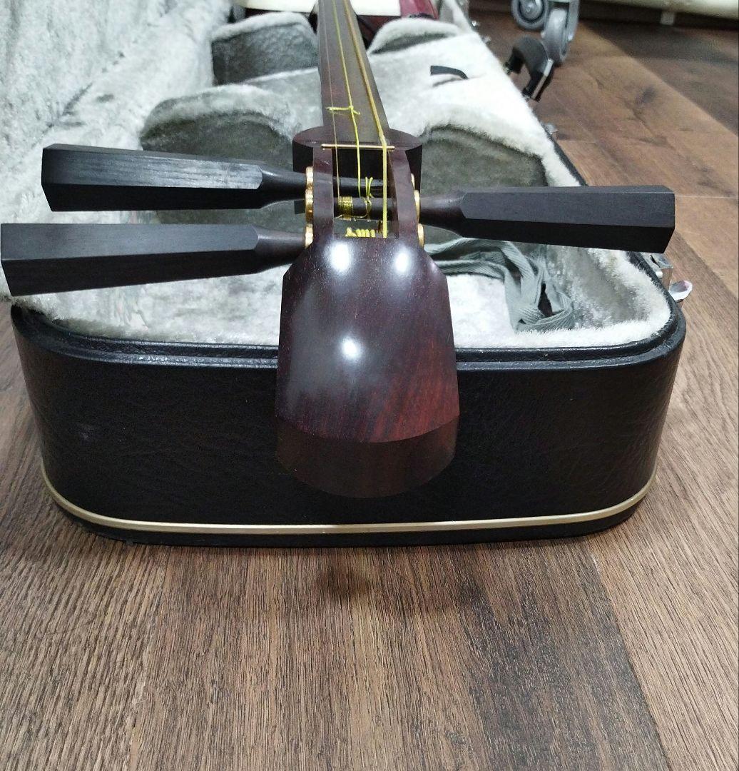 お値下げしました！津軽三味線 本体　ハードケース付き ♪