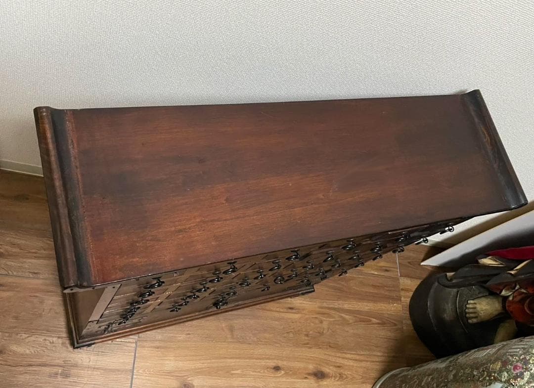 ：*）様 時代 李朝 真鍮金具 42杯 抽斗 薬箪笥 ヤクジャン 飾り棚 朝鮮棚