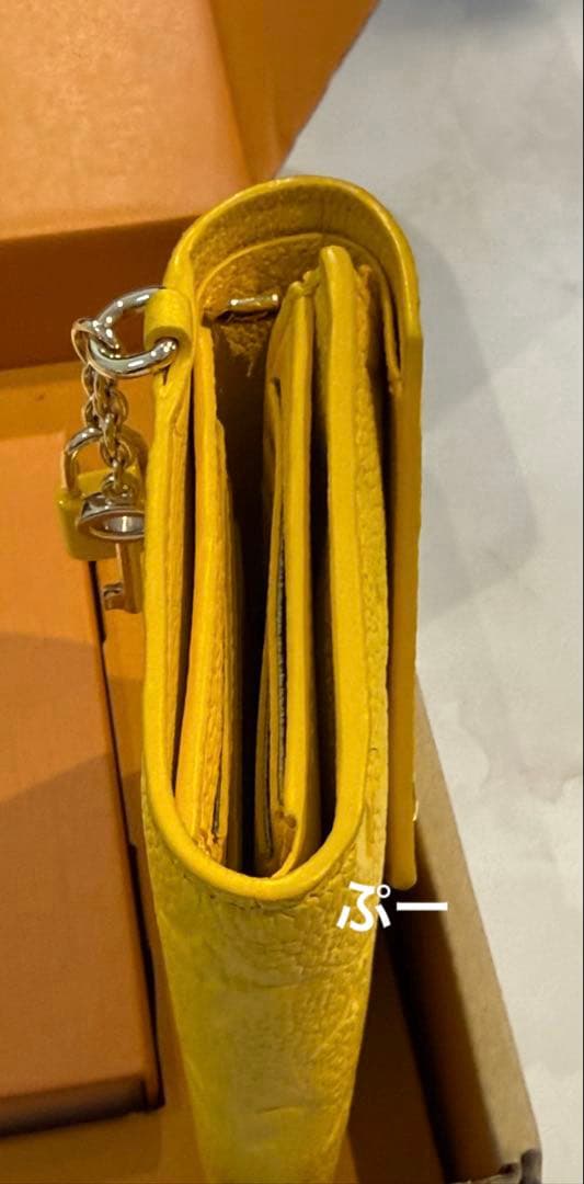 ルイヴィトン　ポルトフォイユ・ヴィクトリーヌ 三つ折り財布 イエロー　未使用品！