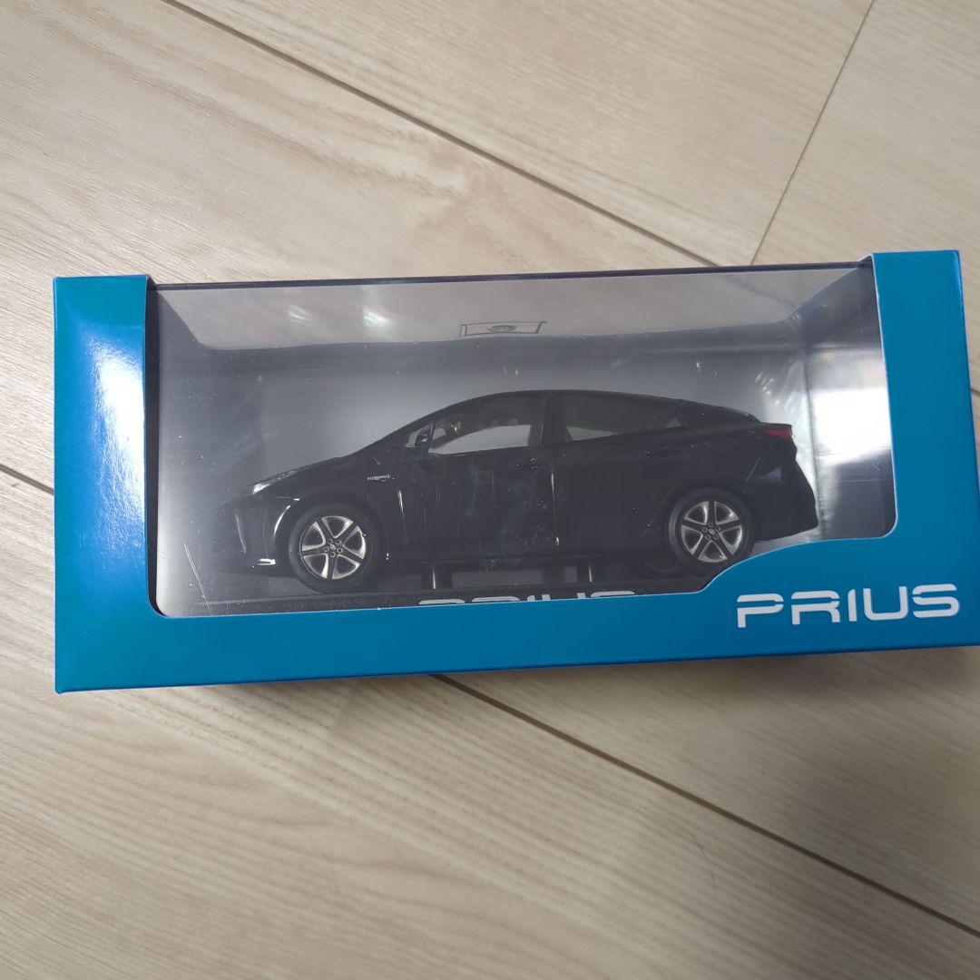 トヨタ プリウス ミニカー 黒