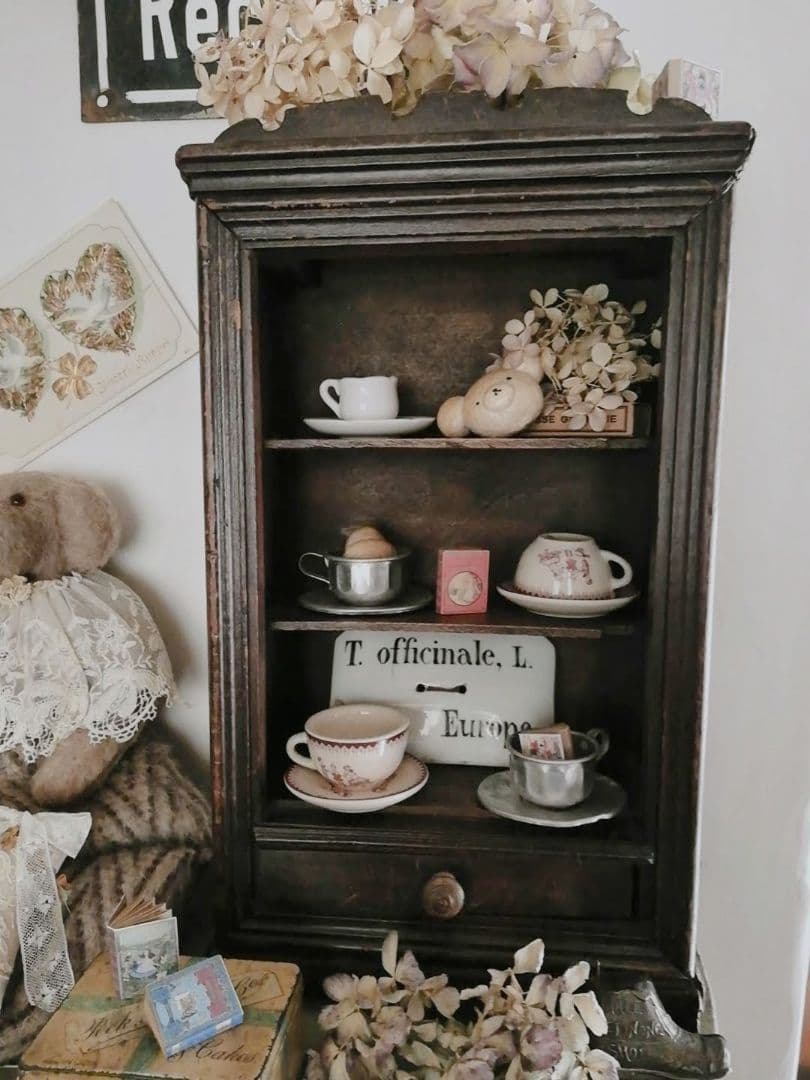 値下げ中　フランス　アンティーク　ドール　キャビネット　カップボード