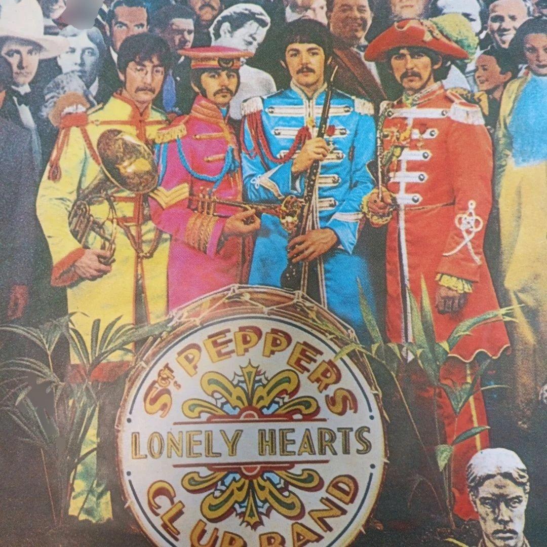 BEATLES 大判ポスター サージェント・ペパーズ・ロンリー・ハーツ・クラブ