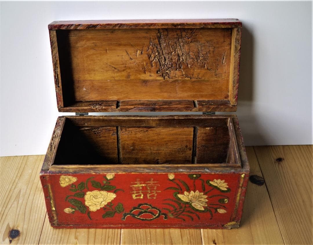 赤塗木箱　バニティージュエリーボックス　双喜吉祥図案　祝結婚記念　中国